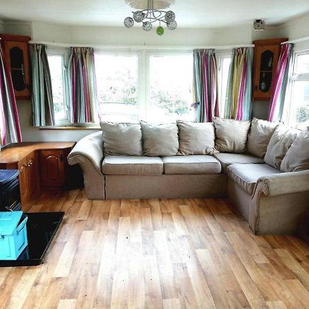 Midden Manor Country Stay On A Working Dairy Farm Ballymena Exteriér fotografie