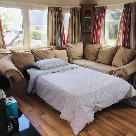 Midden Manor Country Stay On A Working Dairy Farm Ballymena Exteriér fotografie