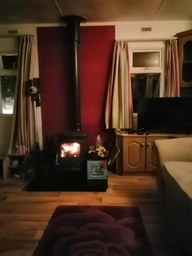 Midden Manor Country Stay On A Working Dairy Farm Ballymena Exteriér fotografie