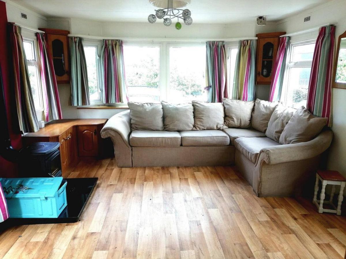 Midden Manor Country Stay On A Working Dairy Farm Ballymena Exteriér fotografie